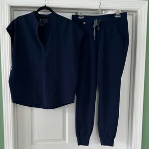 Figs Navy Rafaela™ - Oversized Scrub Top and Zamora scrub bottoms.